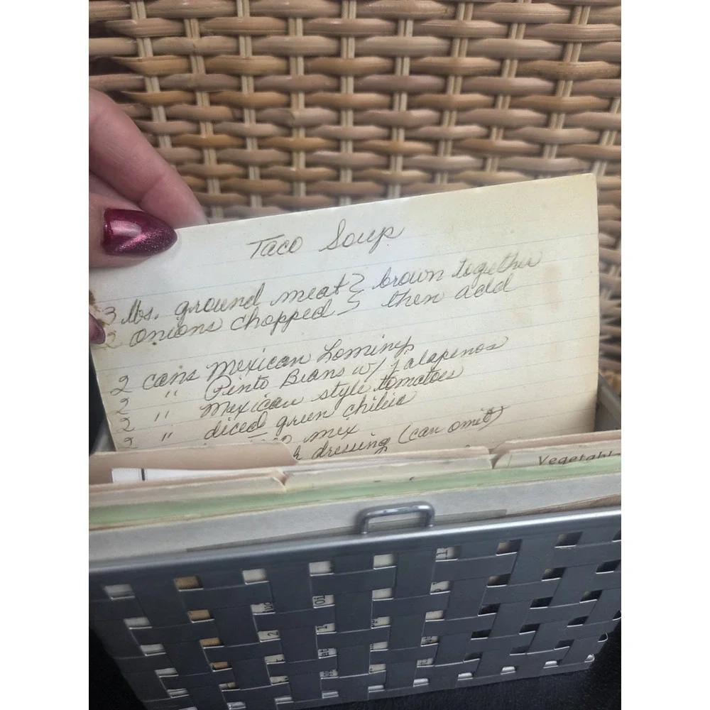 Recipe Box Estate Found Hand Written And Blank Cards Texas North Carolina